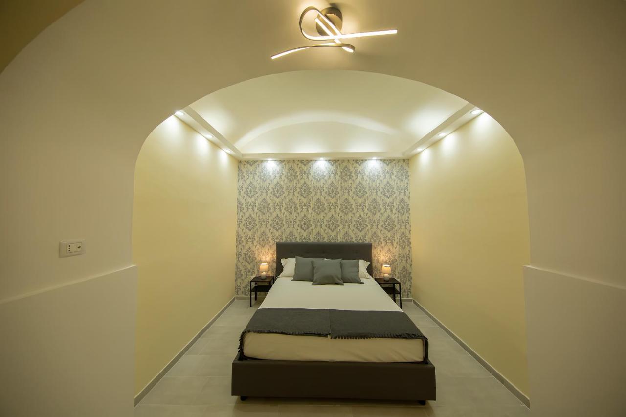 Olina N.6 * Napoli